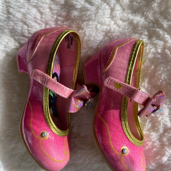 Disney Princess pumps for little girls - Picture 3 of 7